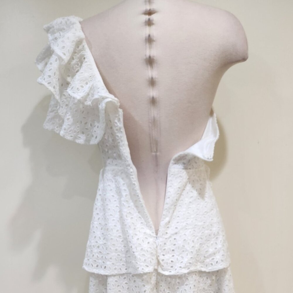 💋UBER GORGE!💋White Floral Crochet One Shoulder Ruffled Asymmetrical Dress - Picture 15 of 16